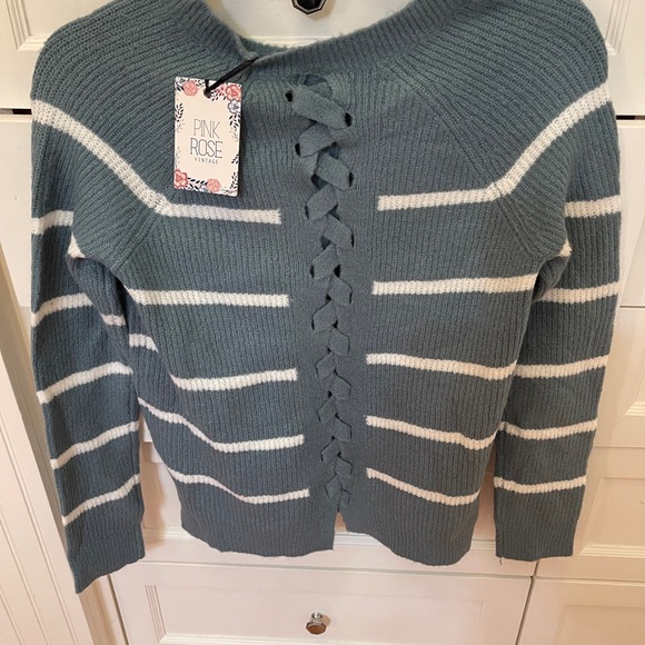 Sweater so comfy and cute. - Picture 3 of 4